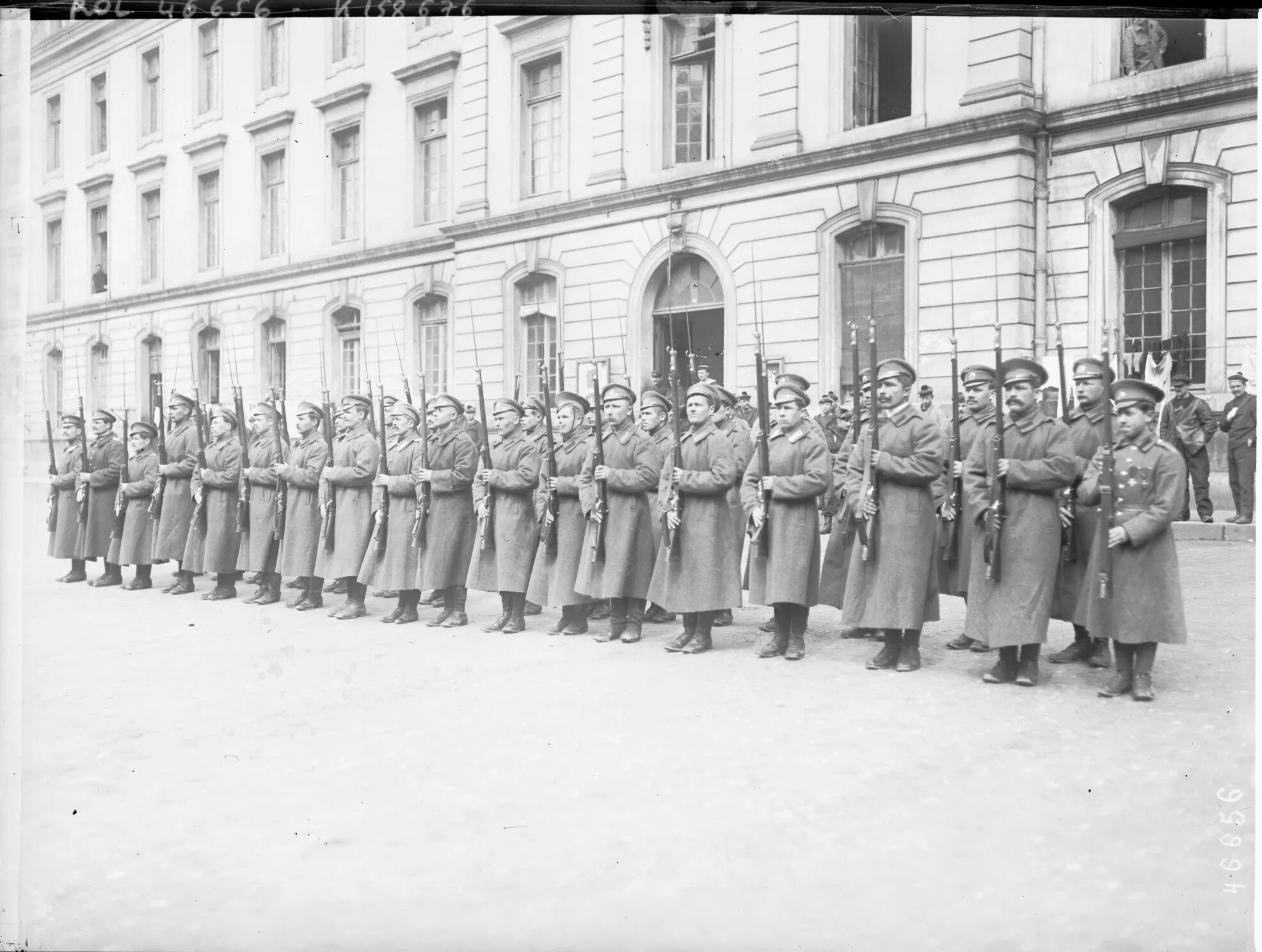 3 российский корпус. Экспедиционный корпус во Франции (1916-1918).. Русский экспедиционный корпус во Франции 1916 год. Солдаты Российской империи 1916. Экспедиционный корпус русской армии во Франции, 1916 год.