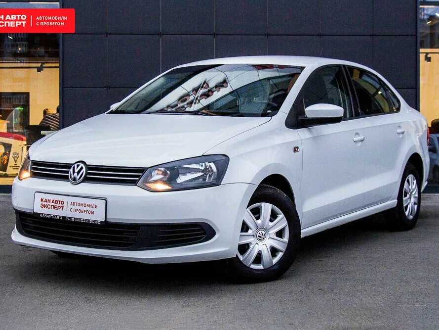 Купить фольксваген поло в ростове. VW Polo sedan 2014. Volkswagen Polo белый 2014. Volkswagen Polo 2014 седан. Фольксваген поло 202 белая.