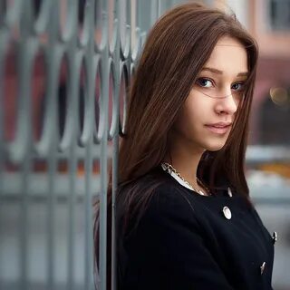 Скромная студентка