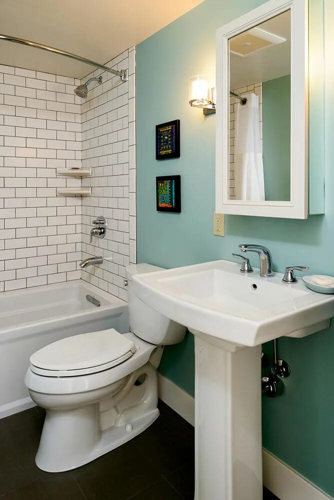 30 Impressive Bathroom Makeovers by HGTV Stars Small bathroom remodel, Budget ba