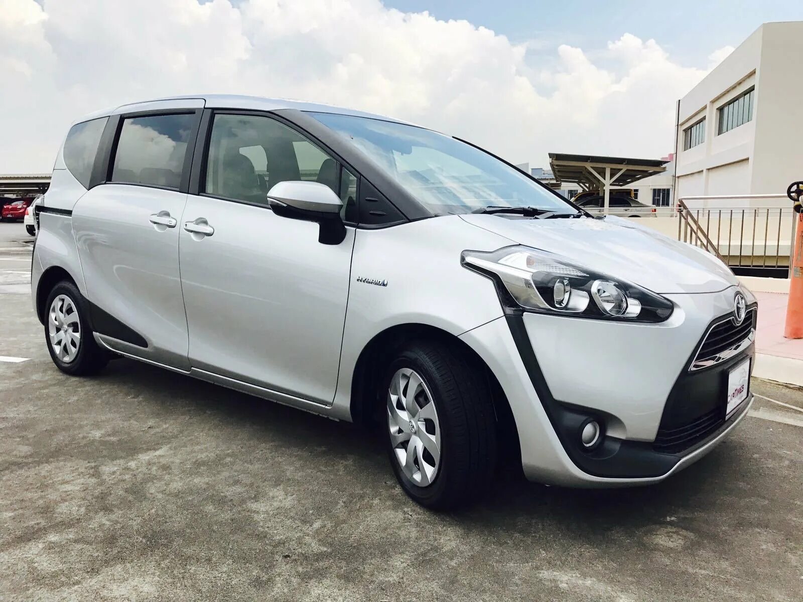 Тойота sienta hybrid. Тойота сиента 2016. Toyota сиента 2016. Тойота сиента 2021. Тойота сиеста.