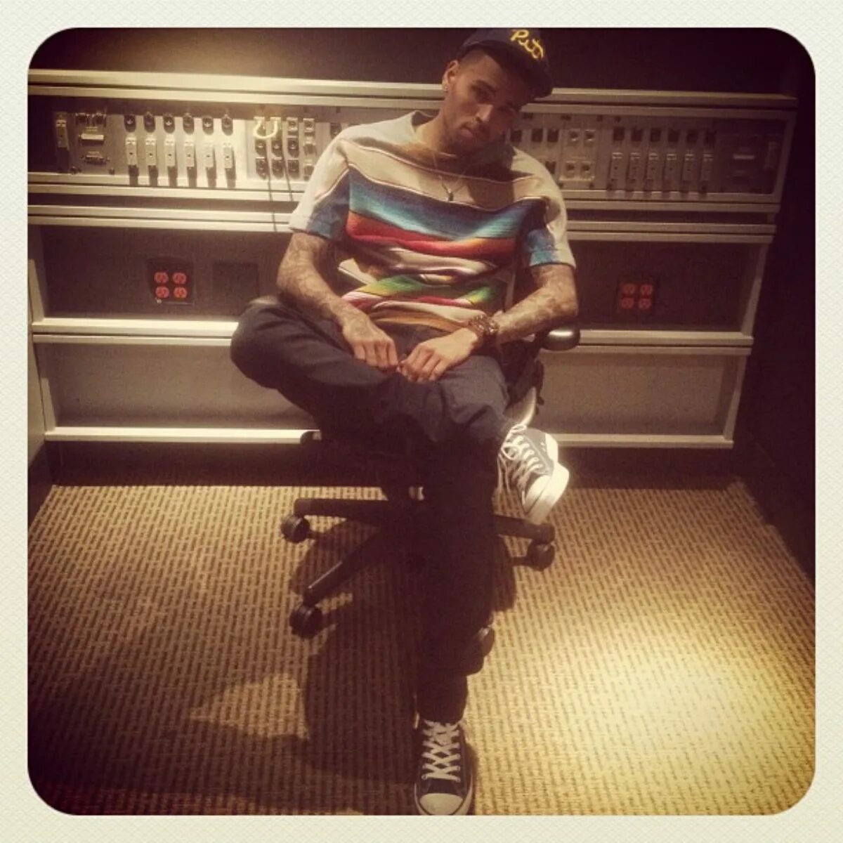 Chris brown love. Chris Brown in Studio.