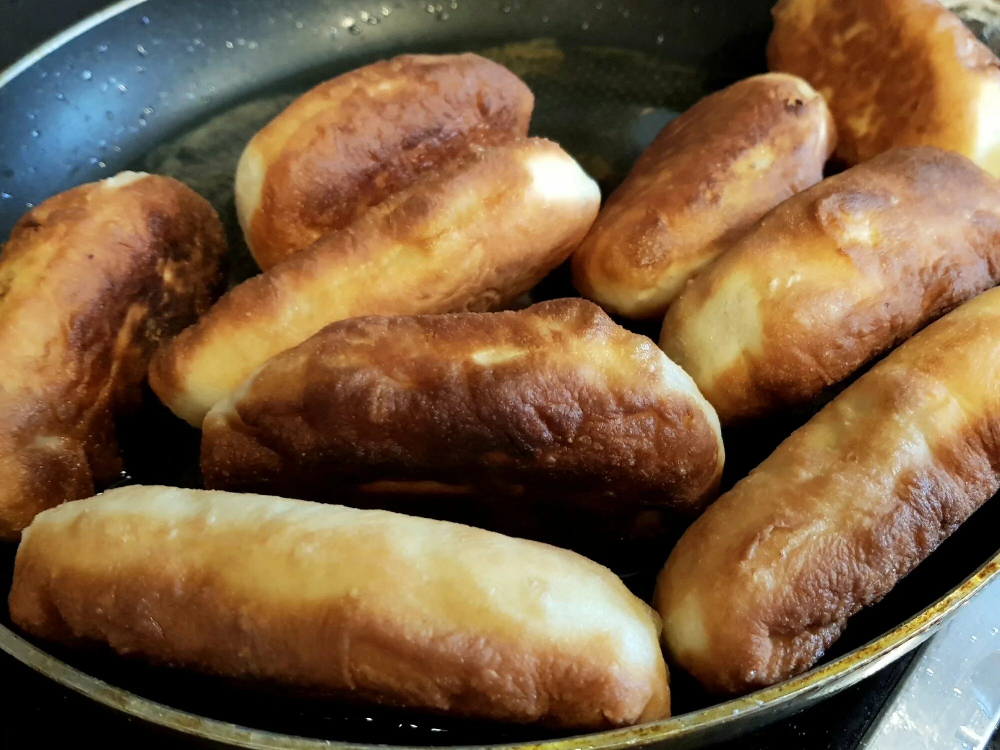 Пирожки. Пирожки с картофелем. Тесто для жареных пирожков с картошкой