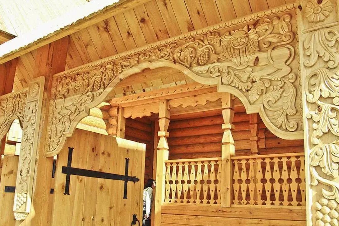 колокольчик из глины. город мастеров дерево. деревянные изделия. город мастеров дерево. городецкая домовая резьба.