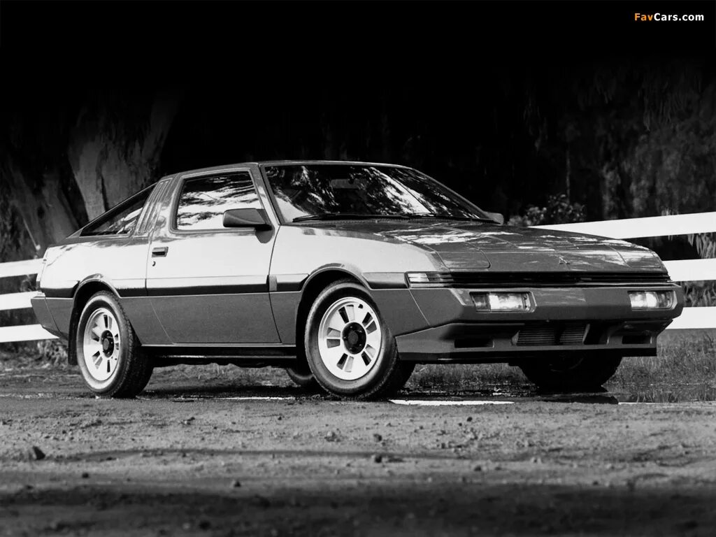 Mitsubishi Starion 1985. Mitsubishi Starion esi-r. Митсубиши купе 1986. Митсубиси 80 купе.