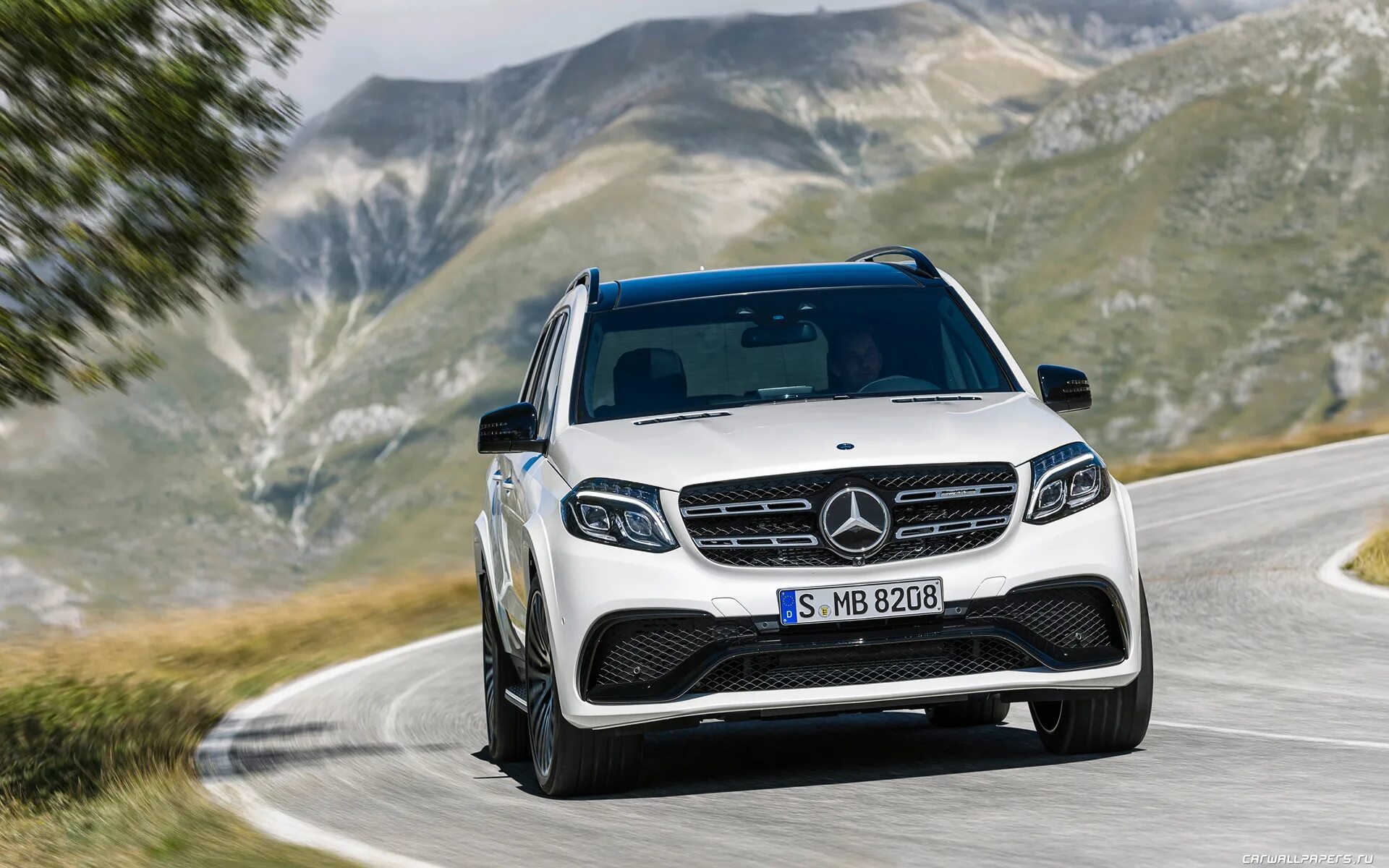 Gls 5. Мерседес GLS 2021 AMG. Мерседес GLS AMG 2015. Мерседес GLS 63 Mercedes-Benz. Мерседес Бенц ГЛС 63 АМГ.