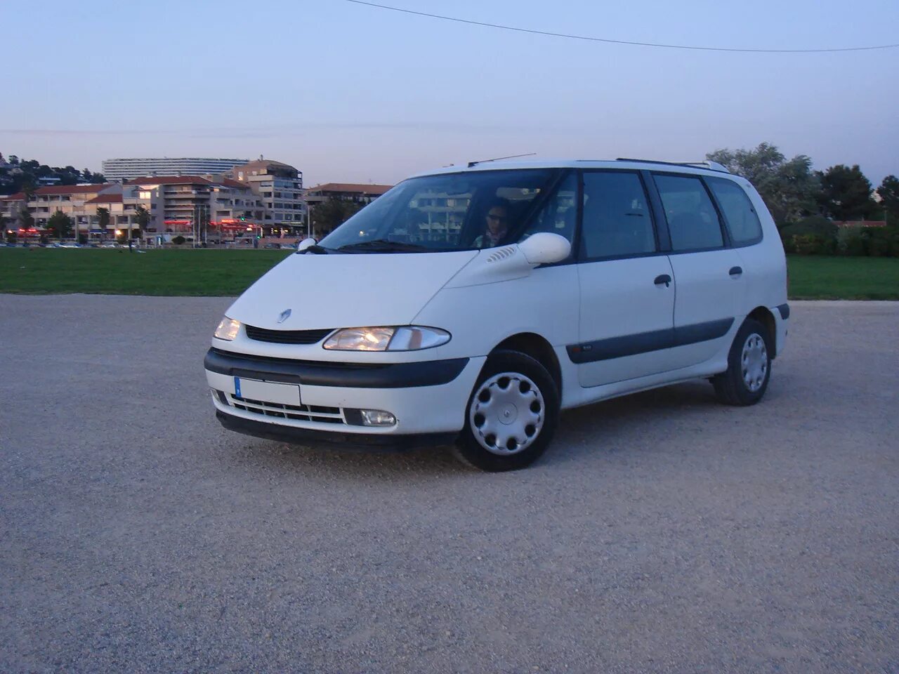 Renault espace 3. Рено Эспейс 3. Renault Espace 2000. Минивэн Рено Эспейс 3. Рено минивэн Espace 1999.