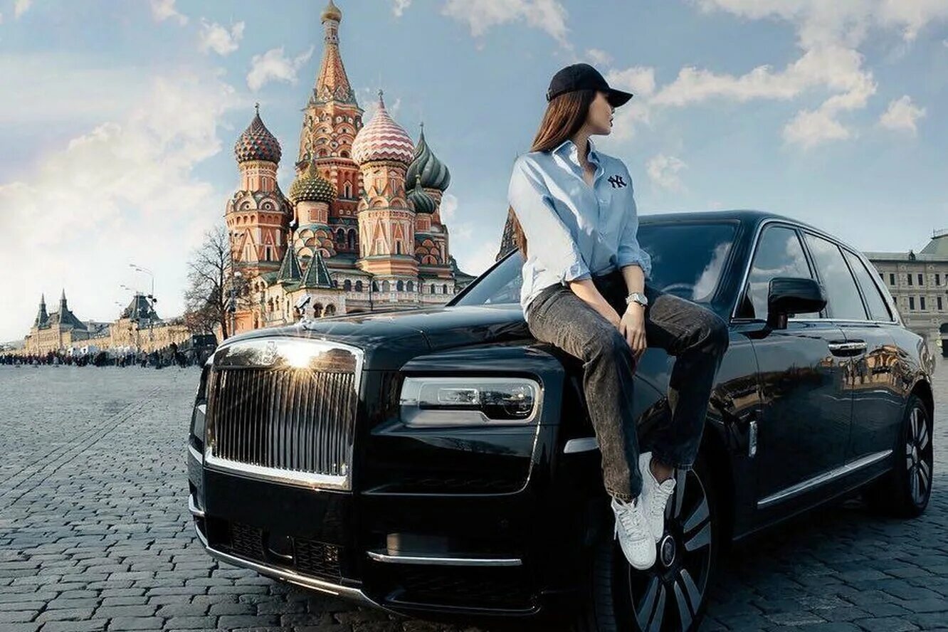 Женщина на капоте. Решетова Роллс Ройс. Rolls Royce Тимати.