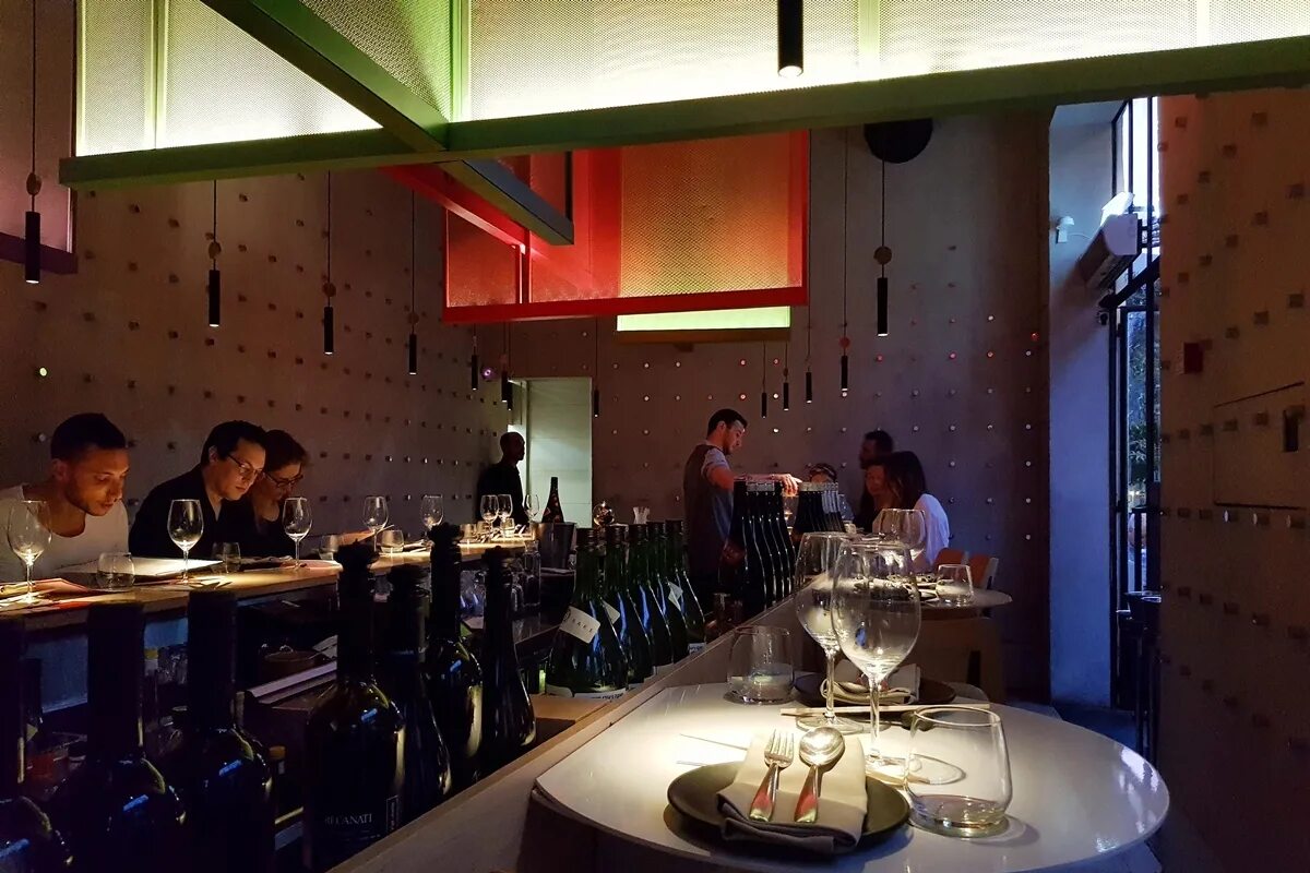 Кухня тель авива. Тель авив рестораны. Foscarini plass. Кафе тель авива. Бенджамин кафе тель авиве.