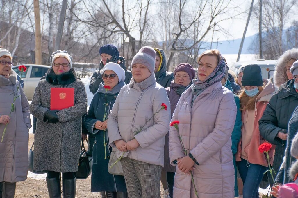 Село красное Николаевский район. С красное Николаевский район Хабаровский край. Село Оремиф Николаевский район Хабаровский. Село красное Николаевский край школа. Администрация николаевского поселения