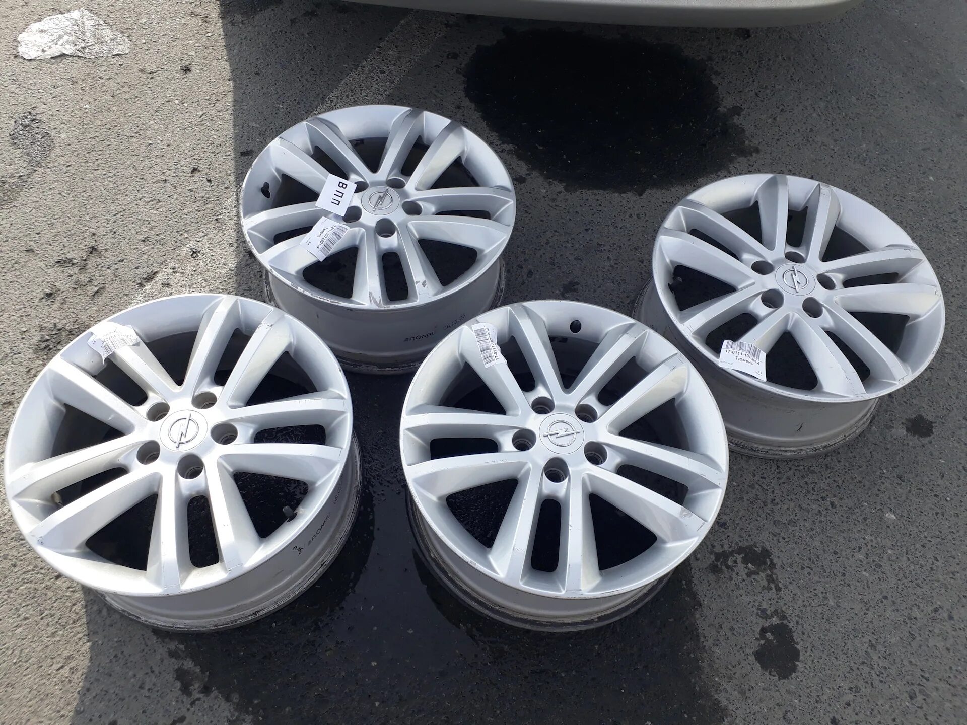 Диски опель виваро r16. Диски опель 5 110 r17. Диски r17 опель вектра ц. Диски литые опель вектра. Opel vectra c на дисках r18.