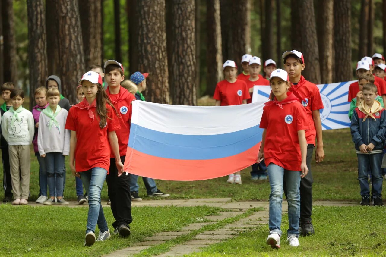 Лагерь Буревестник 2022. Загородный лагерь Буревестник Сысерть. Буревестник лагерь Сысерть 2022. Буревестник Екатеринбург лагерь.