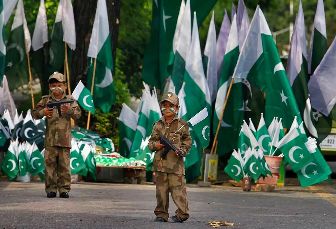 Oic флаги. Флаг пакистана обой. Pakistan s. Пакистан флаг и герб. Флаг афганистана и пакистана.