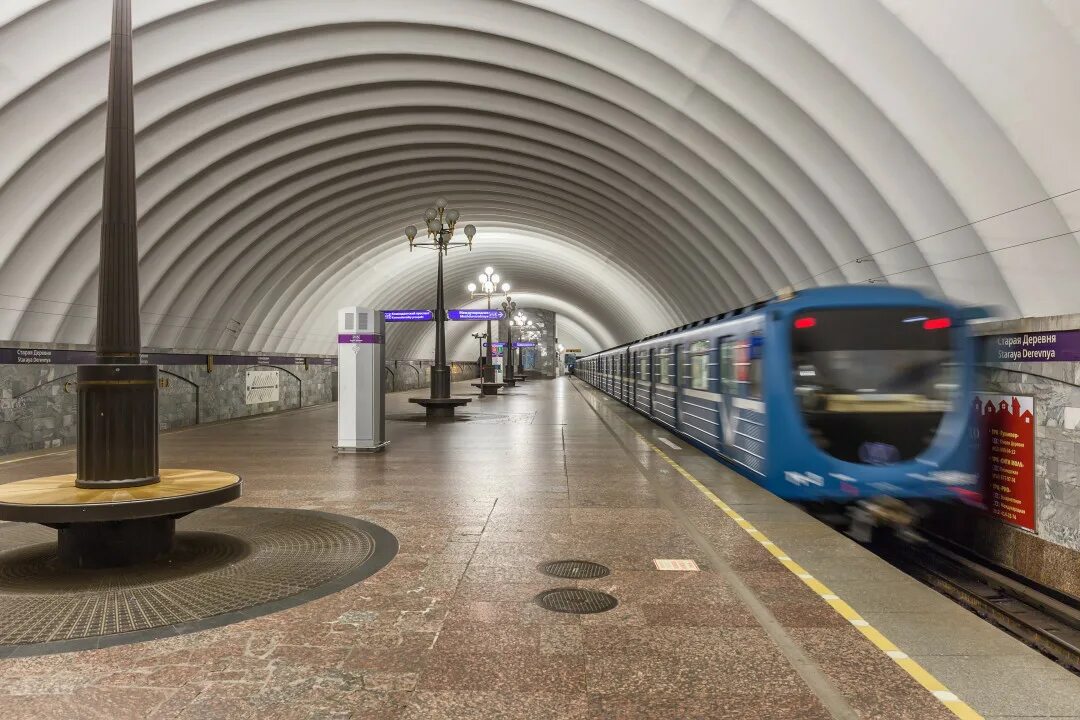 Питерское метро. Поезда метро Санкт-Петербурга. Фон метро. Петербургский метрополитен фон.