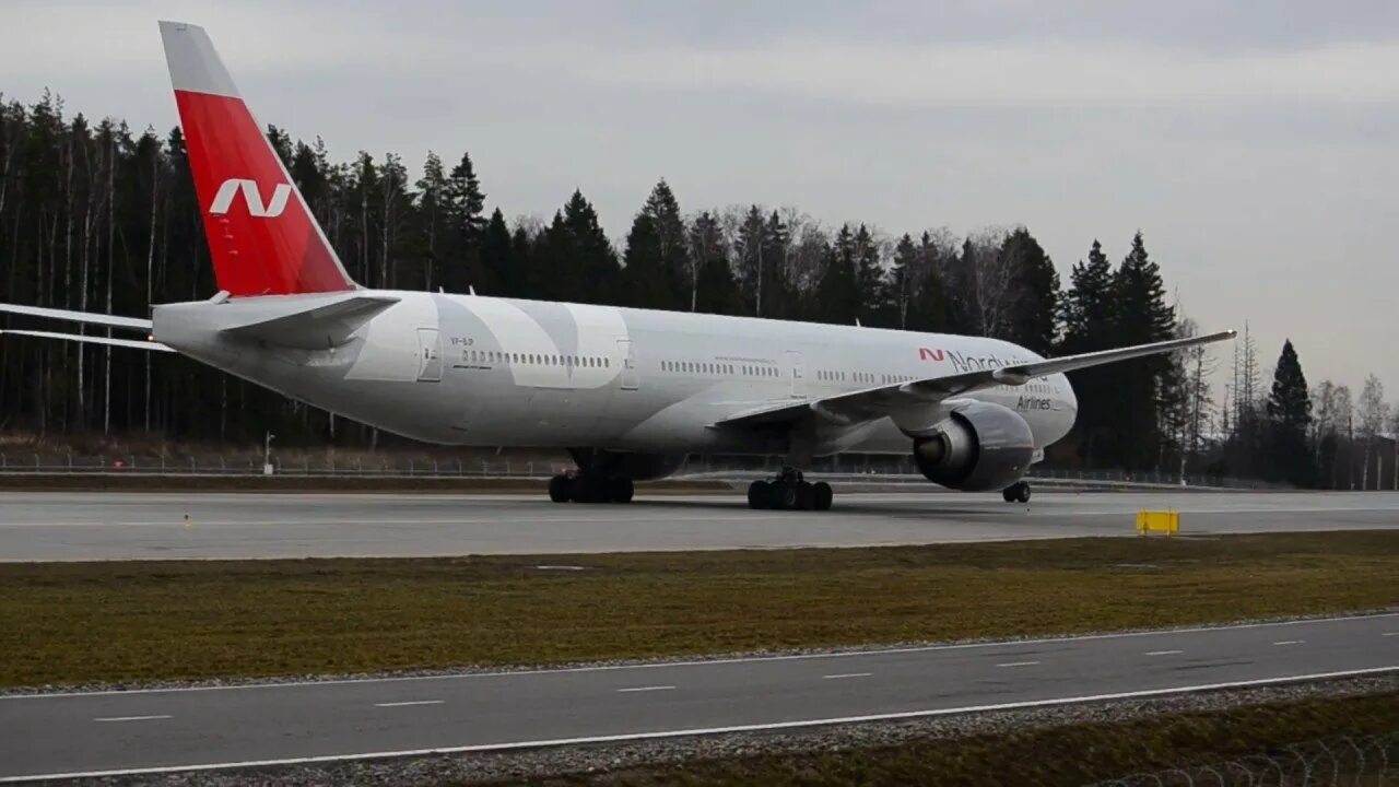 Southwind boeing 777. 777-300er Nordwind. 777-300er Норд Винд. Boeing 777-300er Северный ветер. Боинг 777 300 Северный ветер.