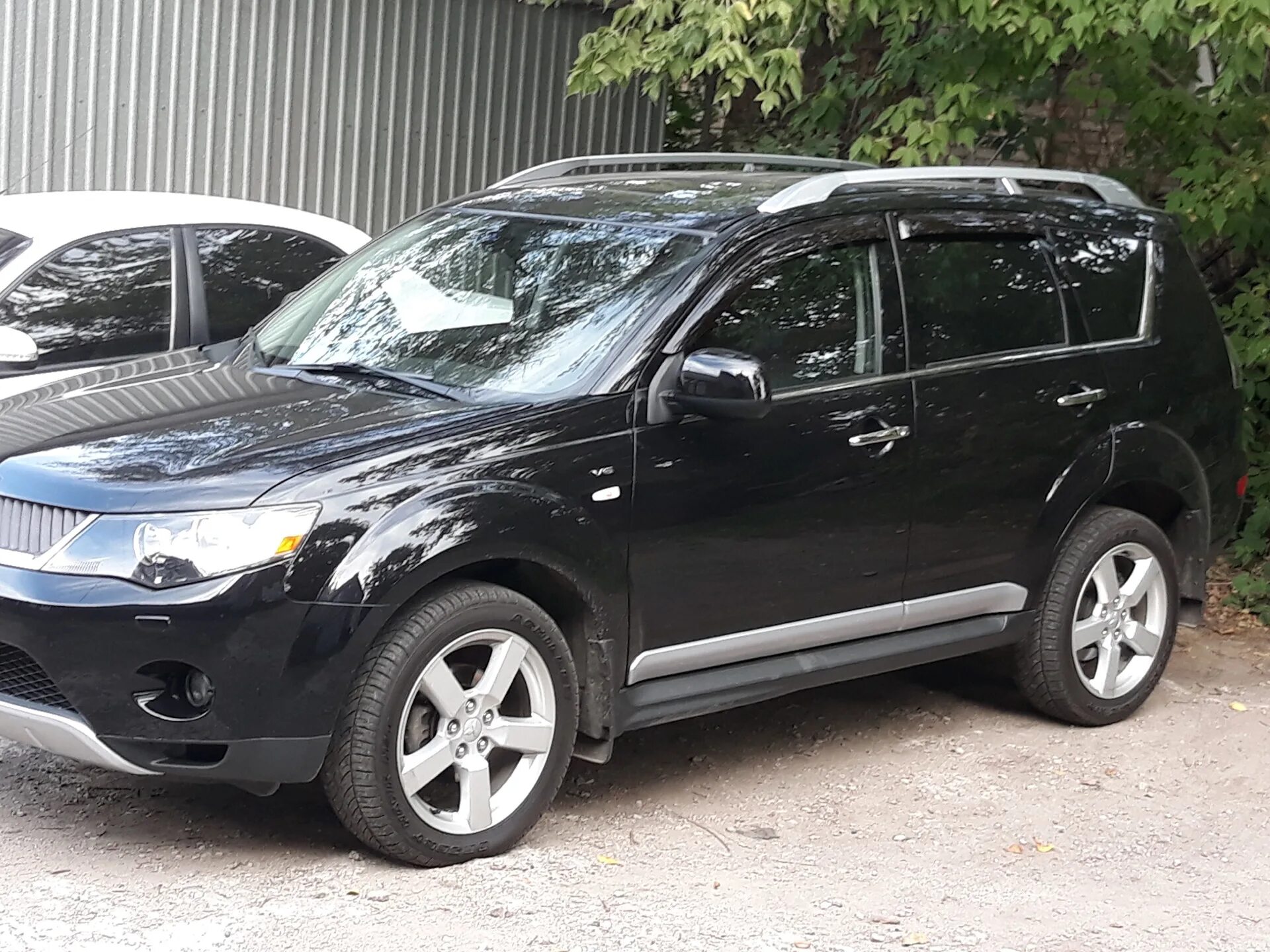 Mitsubishi Outlander XL 3.0. Митсубиси Аутлендер XL 3.0 2007. Мицубиси Аутлендер XL 2008 3.0. Mitsubishi Outlander 2008 3.0. Mitsubishi outlander xl 2008 год