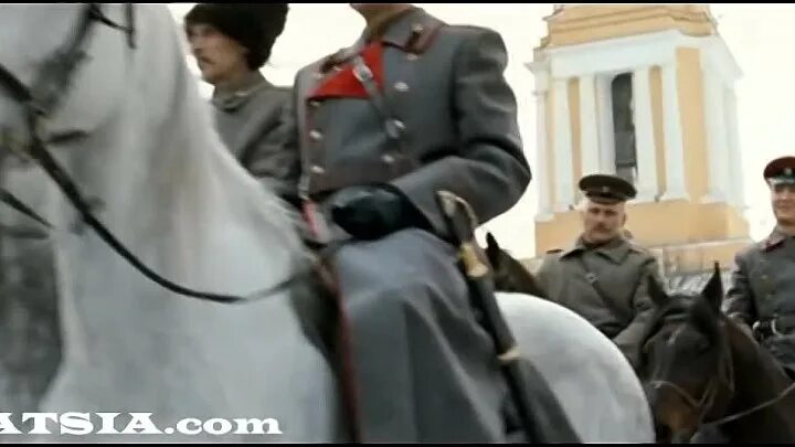 Песня четвертые сутки пылают станицы. ПОРУЧИК Оболенский. ПОРУЧИК Голицын пылают станицы. ПОРУЧИК Голицын налейте вина. Раздайте патроны ПОРУЧИК Голицын.