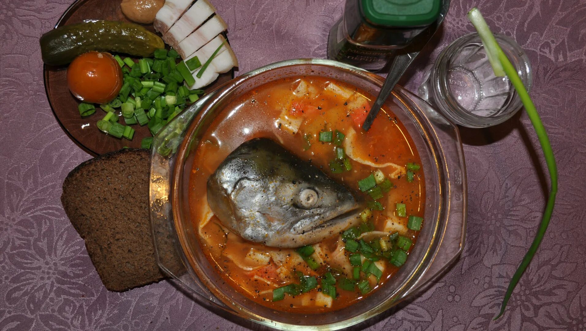 суп рыбный из головы и хвоста форели