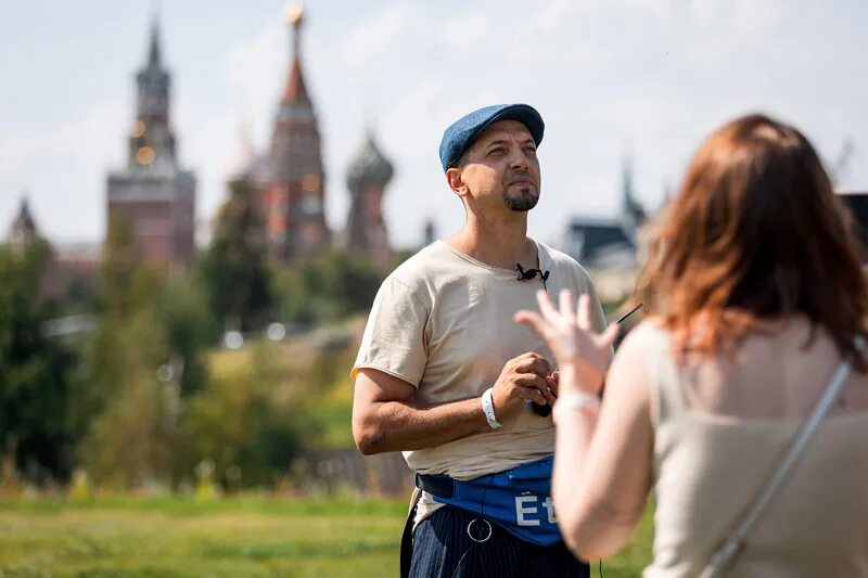 Филонов выставка в москве зарядье. Фестиваль в зарядье. парк зарядье сейчас. варварка, 6 (парк &quot;зарядье&quot;). мост в парке зарядье.