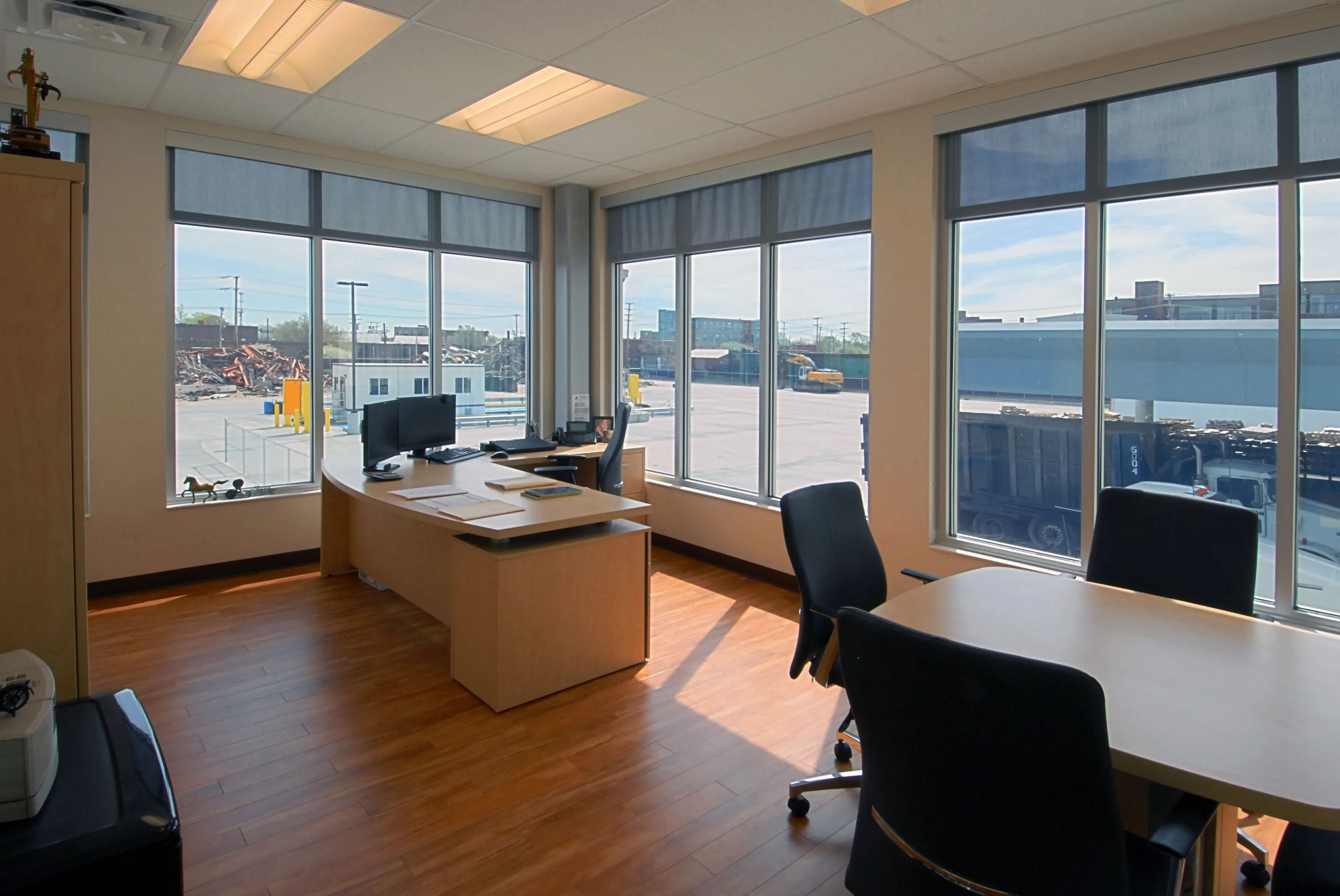 Офис плаза москва. Офисы рядом. Бц виктори парк плаза. Офис 9 квадратных метров. Бц «офис-плаза».