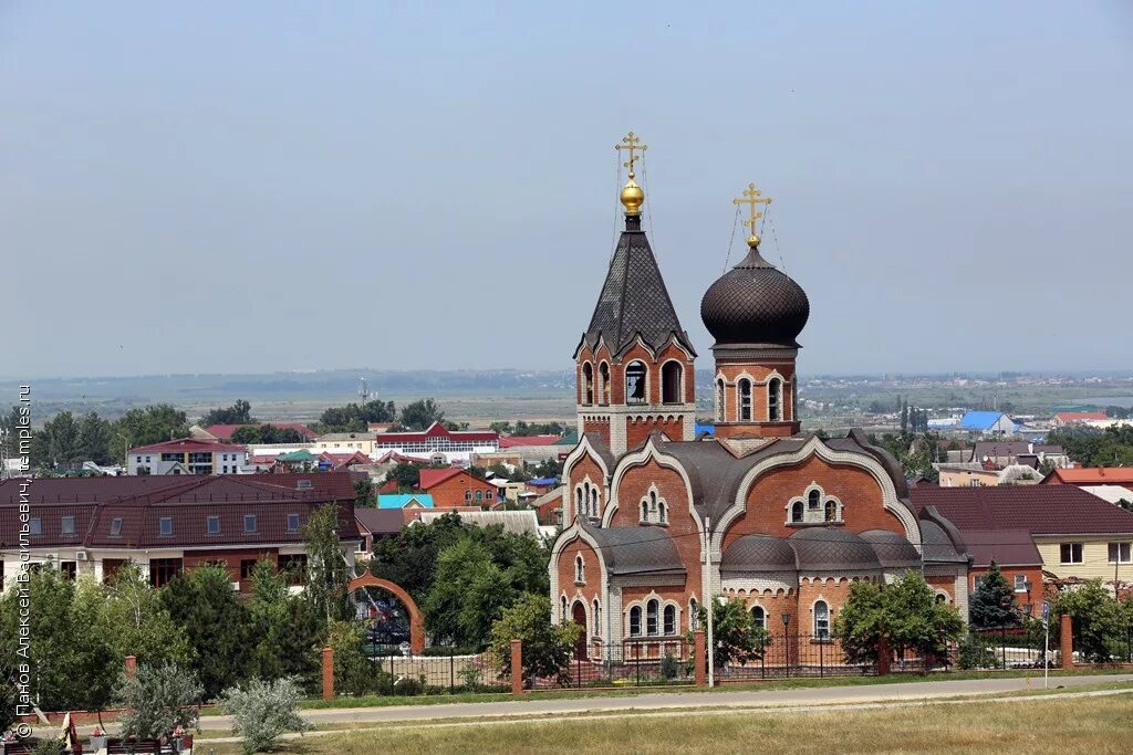 Темрюк какой край. Темрюк краснодарский край население численность 2020. Темрюк какой край. Темрюк площадь. Азовское море темрюк.