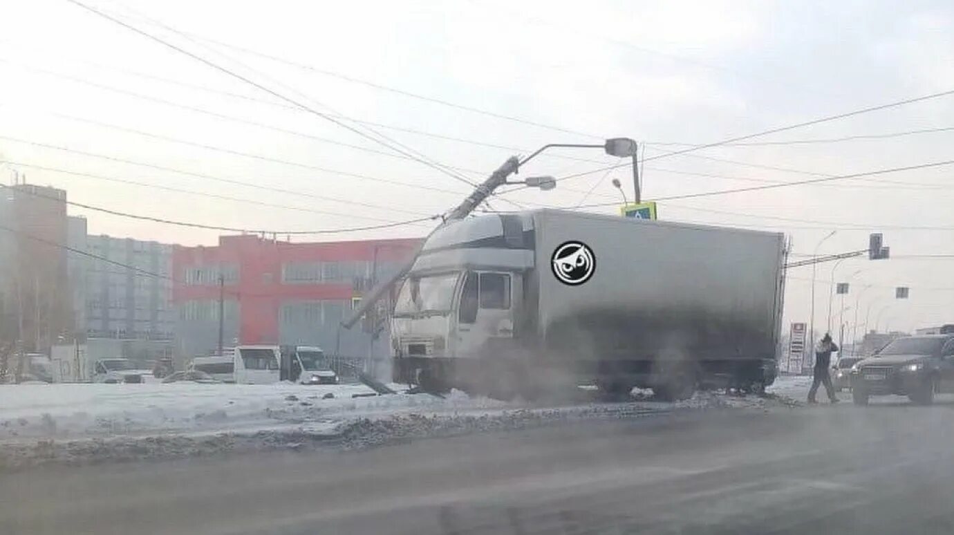 Фуры в городе Пенза. Авария на окружной Пенза. Авария в Пензе вчера на окружной. Пензенская область ДТП УАЗ столб. 23 декабря 2014 г