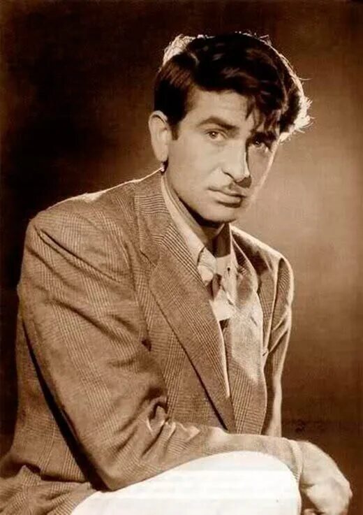 Rishi Kapoor Vintage bollywood, Rishi kapoor, Bollywood photos