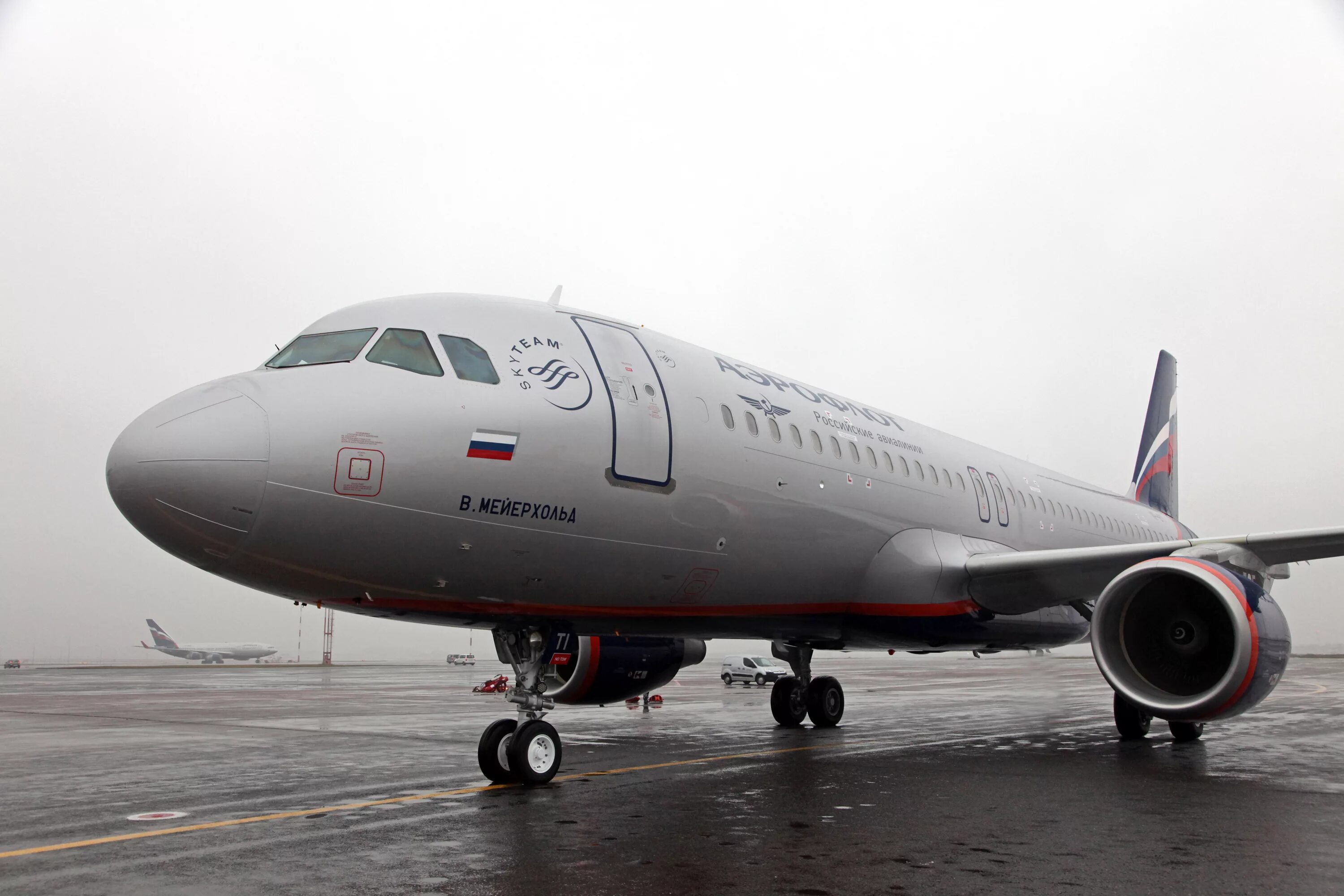 Эйрбас 320. Самолёт Аэробус а320. Самолет Эрбас а320. Airbus a320 Аэрофлот. А320 самолет Аэрофлот.