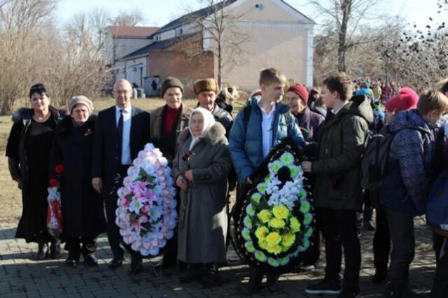 Октябрьская школа Аксайского района. Октябрьская СОШ Аксайского района Ростовской области. Поселок Октябрьский Аксайский район Ростовская область люди. Администрация Щепкинского сельского поселения Аксайского района.