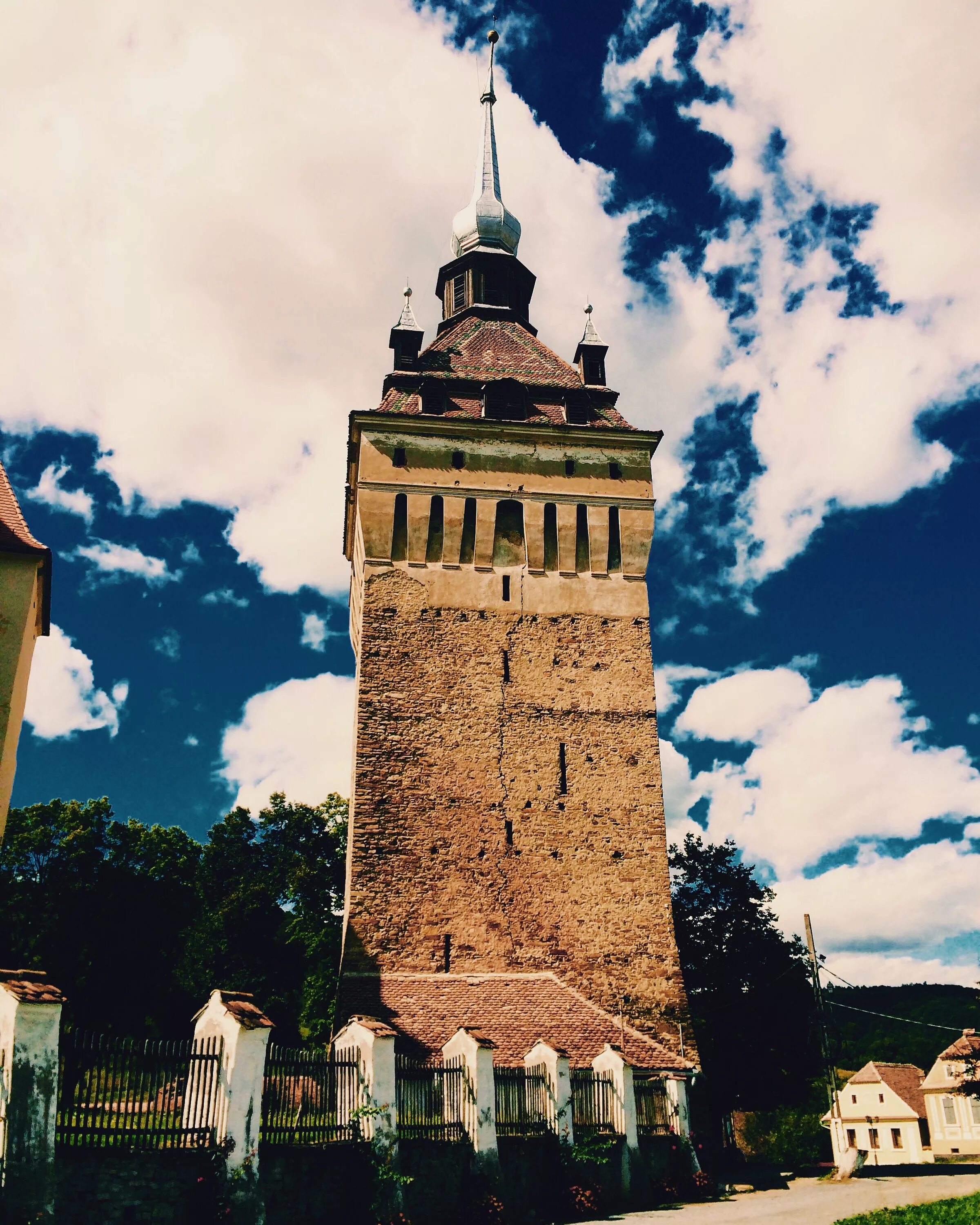 Древний шпиль. Трансильвания башни. Бурдшида башня. Часовая башня в Трансильвании. Часовая башня в Румынии.