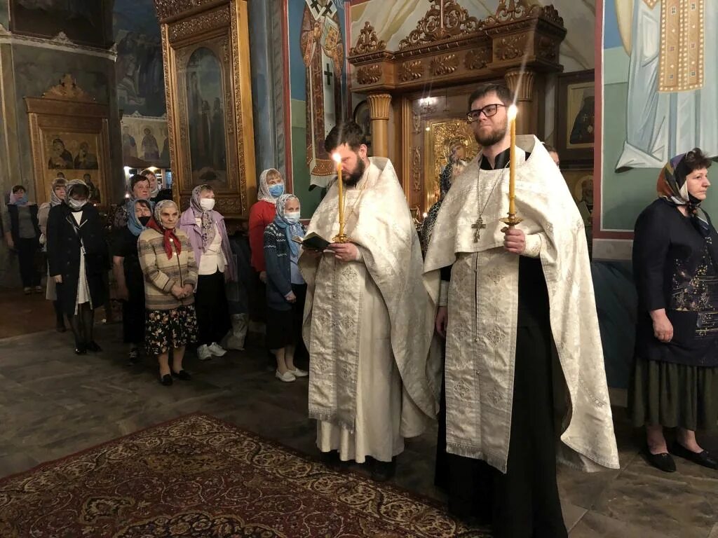 Расписание служб в вознесенском храме. Калининград храм нины расписание богослужений. Иерей евгений копылов город калуга. Калуга храм вознесения господня расписание. Калуга храм вознесения господня расписание.