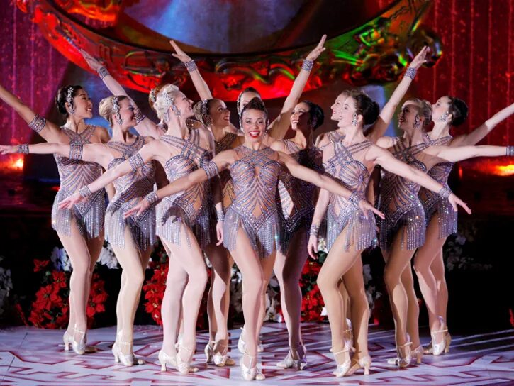 Главы варьете. The Rockettes Нью-йоркский женский танцевальный коллектив. Варьете "the Rockettes". Rockettes Канкан. Танцовщицы Rockettes.