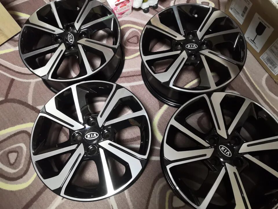 Khomen wheels 4 100. Khomen wheels 7x17/5x114,3 et48 d67,1 khw1716 (sonata) black-fp. khomen wheels khw1501. khomen wheels khw1806. диски khomen wheels.
