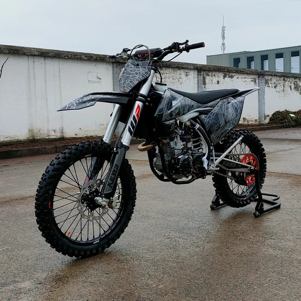 Ktm tbi 300 2t 2024. Kews 250 2t. Мотоцикл kews 250. Кевс 250 2т. Мотоцикл kews k23 nb300 с прогрессией.