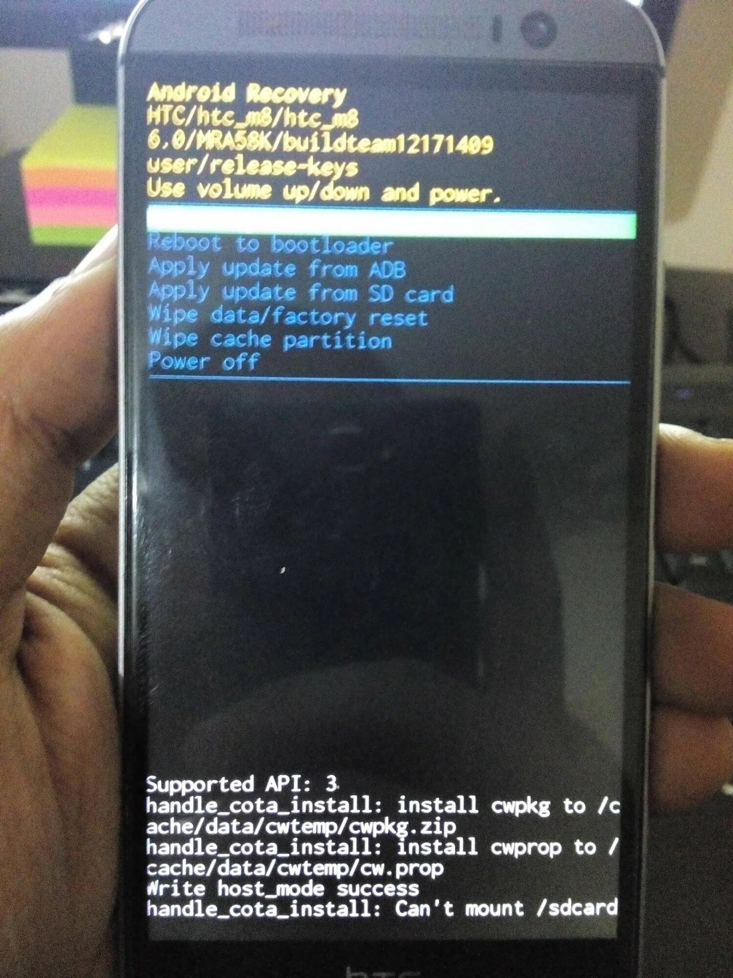 Apply update from SD Card. HTC Bootloader Recovery. HTC one m8 сброс до заводских настроек. Меню System Android Recovery на HTC one m9 Reboot.