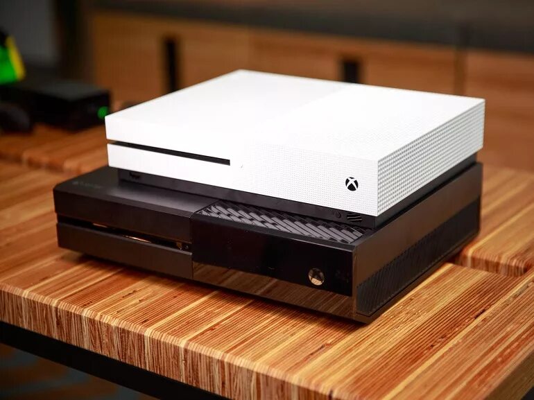 Xbox one s 2. Xbox one s. Xbox one и Xbox one s. Xbox one 500gb vs Xbox one s. Xbox one fat.