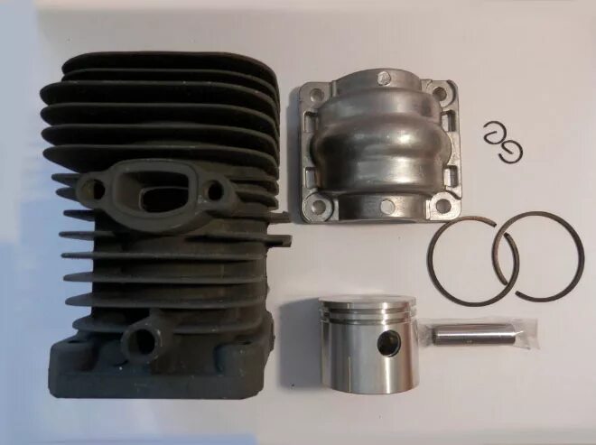 Бензопила partner. Разборка бензопилы партнер 350. Комплектующие партнер. Редуктор для бензопилы штиль. Мотопила запчасти.