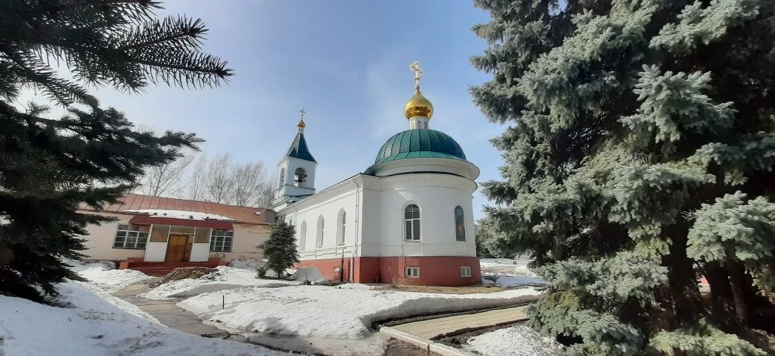 Преображенский мужской саратов. Спасо-Преображенский мужской монастырь Саратов. Преображенский монастырь Саратов. Церковь Преображенский мужской монастырь Саратов. Спасо-Преображенский мужской монастырь Саратов купель.