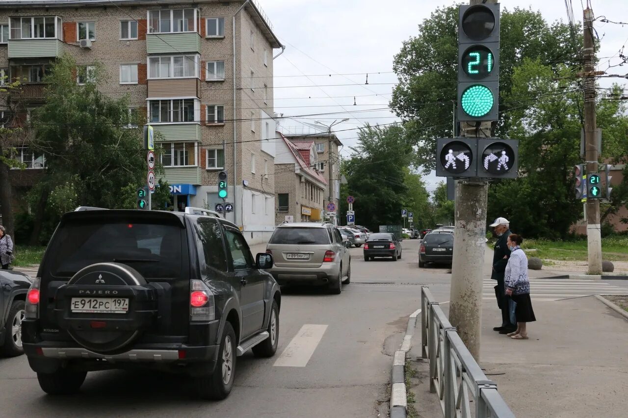 Светофоров 12