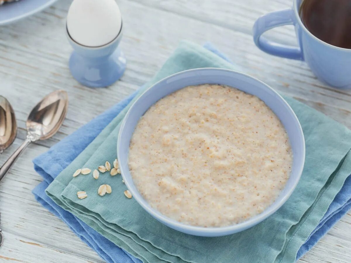 Английский завтрак каша. Поридж овсянка. Porridge (овсяная каша). Овсяная каша на молоке. Каша овсяная молочная.