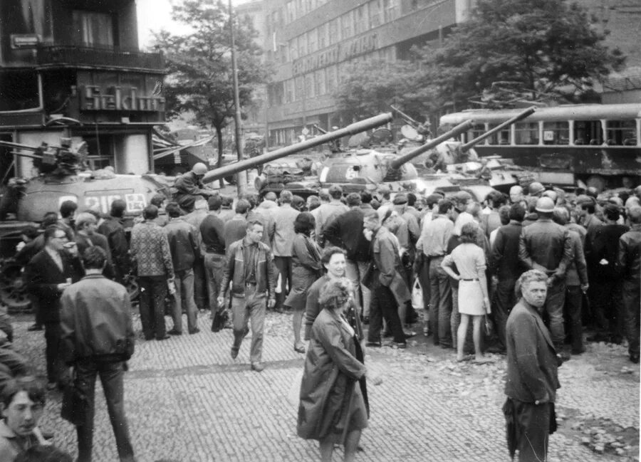 Чехословакия села. Чехословакия 1920 год. операция «дунай». чехословакия, 1968 год.. чехословацкий кризис 1968. ввод войск в чехословакию 1968.