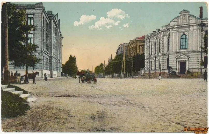 Новочеркасск храм александровский парк. Театр комиссаржевской новочеркасск. Театр комиссаржевской новочеркасск. Новочеркасский госп. Донской казачий театр новочеркасск.