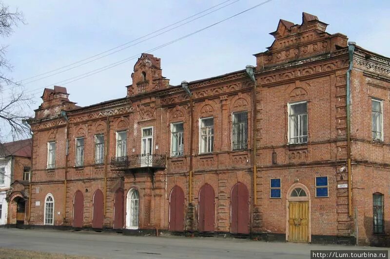 Бийск дом купчихи. Особняк Морозовой Бийск. Купца Хакина Бийск. Купчиха Морозова Бийск.