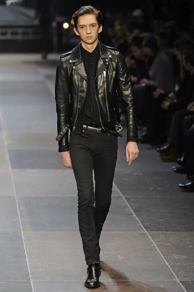 Ив сен лоран мужская коллекция 2024. Saint laurent мужская. Saint laurent men 2023. Эди слиман ив сен лоран. Глэм рок одежда мужская.