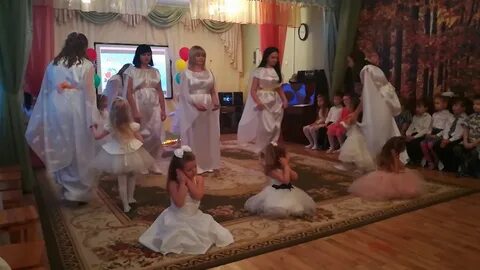 Танец с мамами
