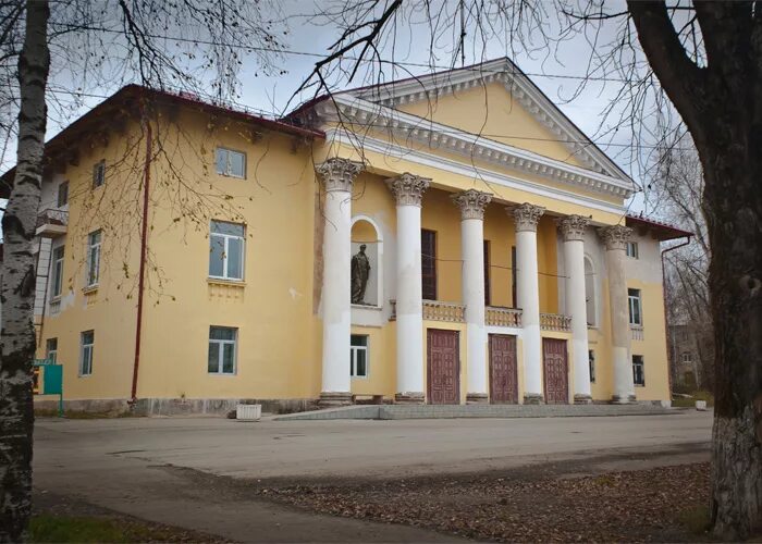 Дк нижний тагил. Ротонда дк нтмк. Национальных культур нижний тагил. Дворец огнеупорщиков нижний тагил. Национальных культур нижний тагил.