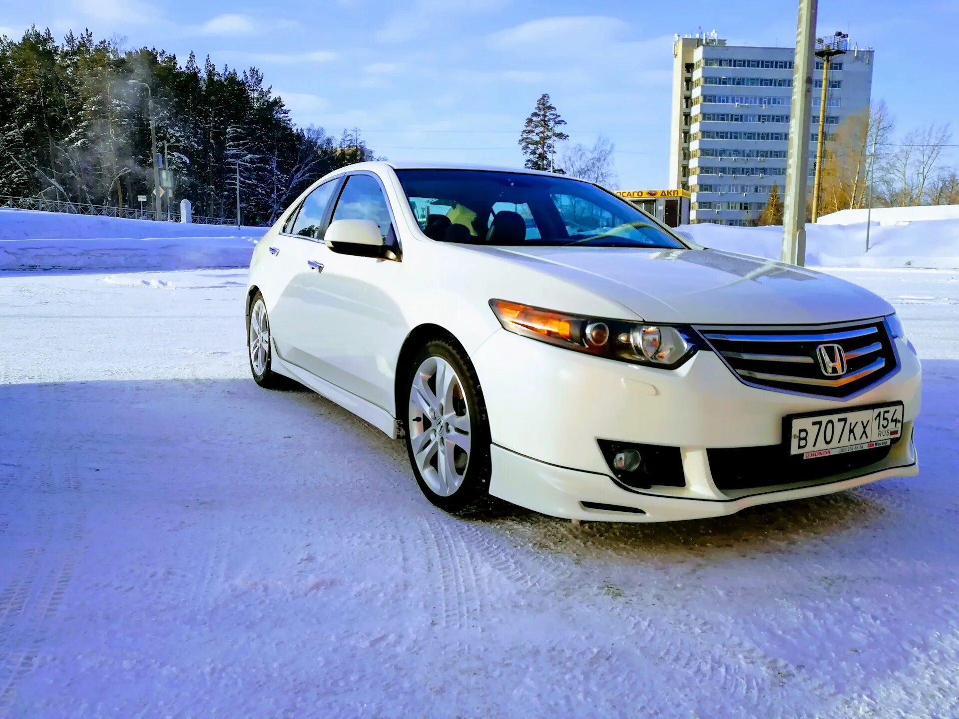 Honda Accord 8 белый. Honda Accord 2008. Honda Accord 2011. Honda Accord White.