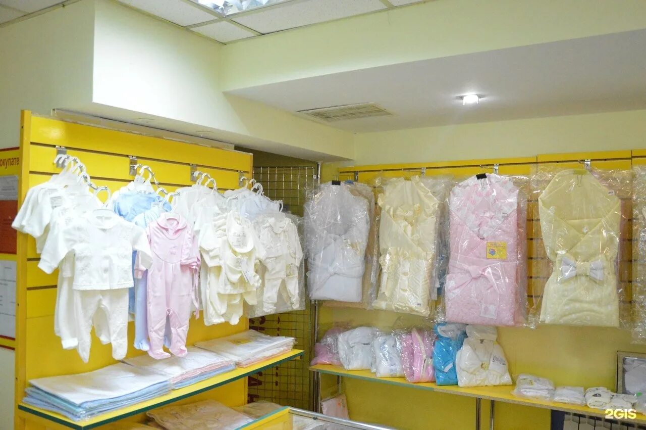 лель магазин детских товаров. детский магазин колясок кроваток. магазин для новорожденных. магазин планета детства псков. детские магазины для новорожденных.