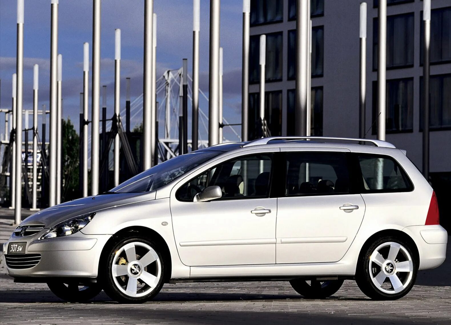Peugeot 307 2001. Пежо 307 2007 года. Пежо 307 1. Пежо 307 характеристики. Пежо 307 хэтчбек.