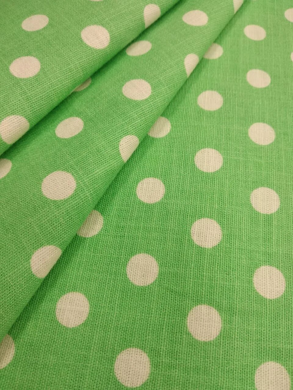 Лен горох. Лен в горошек ткань. Оливковая ткань в белый горошек. Ткань лен в горох. Вареный лен ткань.